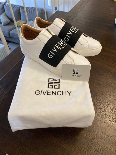 how do givenchy shoes fit